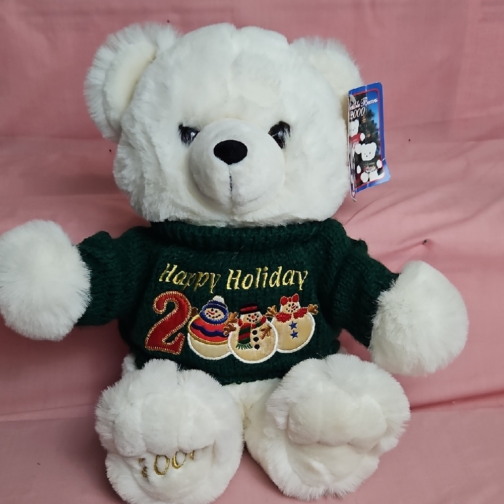 K-MART MAIN JOY 2000 White Plush Teddy Bear-Happy Holiday 2000 Green Sweater-17"